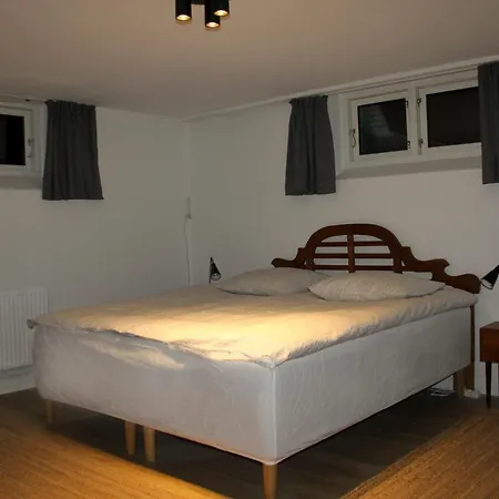Konukevi Comfortable Large King S Bed Near Cph Centre *