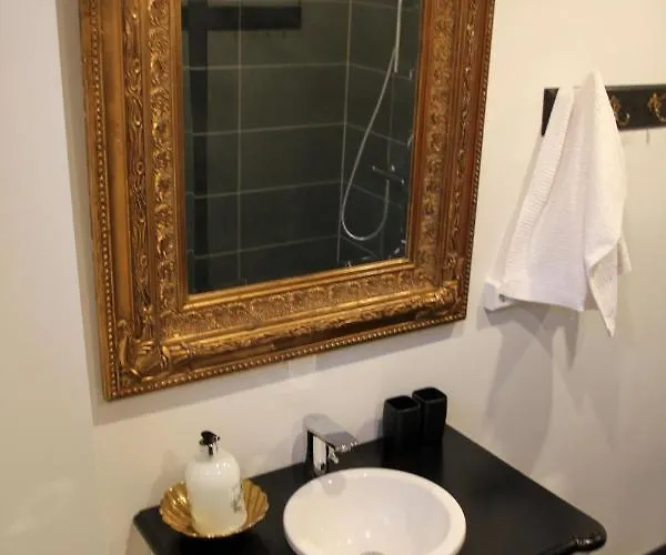 Comfortable Large King S Bed Near Cph Centre *