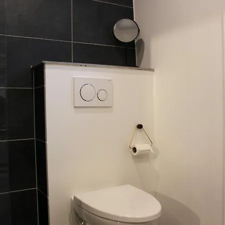 Comfortable Large King S Bed Near Cph Centre